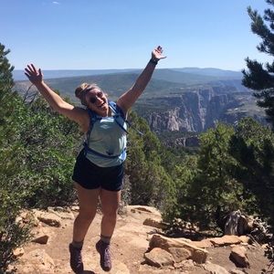 Meet your Posher, Emilie